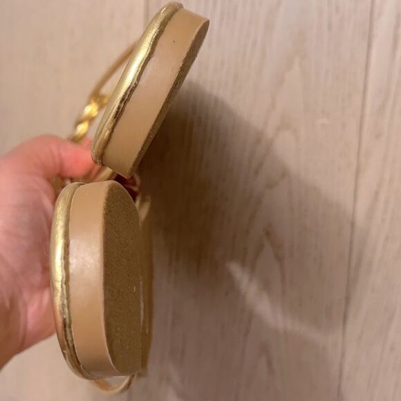 Women's Strappy Flat Sandals Open Toe Gold Metallic Summer Trendy Dressy Slides - Picture 9 of 9